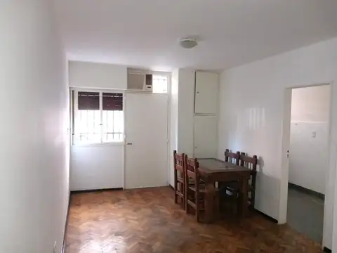 Departamento en Venta en Villa del Parque, USD 62.000