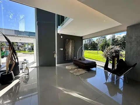 Casa en Alquiler en Countries y Barrios Cerrados en Esteban Echeverria, USD 6.500