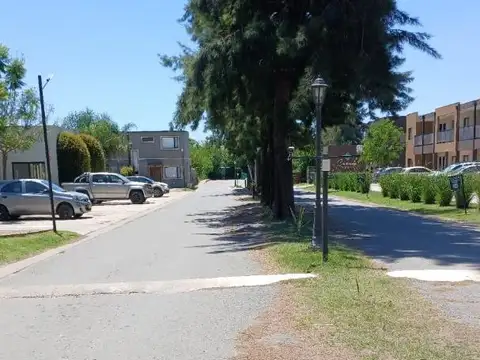 Departamento en Alquiler en La cañada de Pilar, USD 550