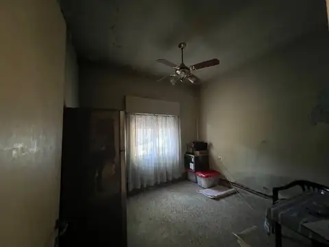 Doctor Profesor Pedro Chutro 2900