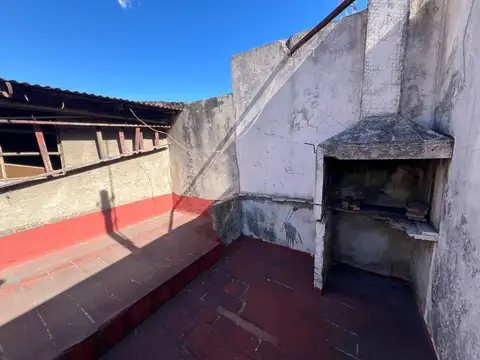 Casa 4 ambientes con 1 baño