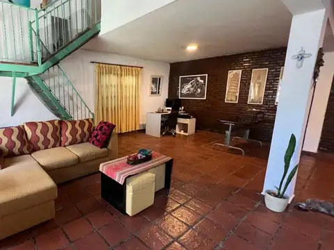 CASA 4 AMBIENTES EN VENTA EN MALVINAS ARGENTINAS