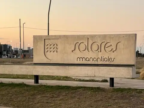 TERRENO EN VENTA SOLARES DE MANATIALES APTO DUPLEX