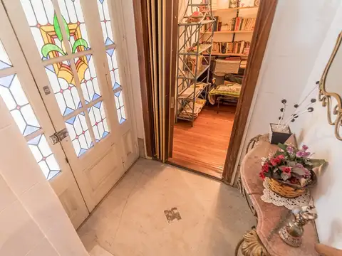 Depto Tipo Casa en Venta 50 años