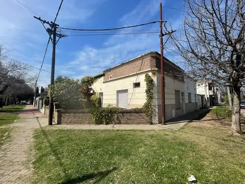 SORRENTO 495  -  ESQUINA    J.C.PAZ 796