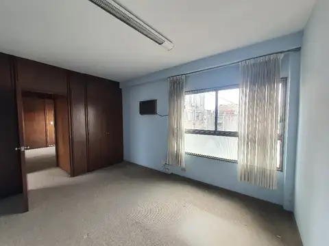 Uruguay 600, Piso 12