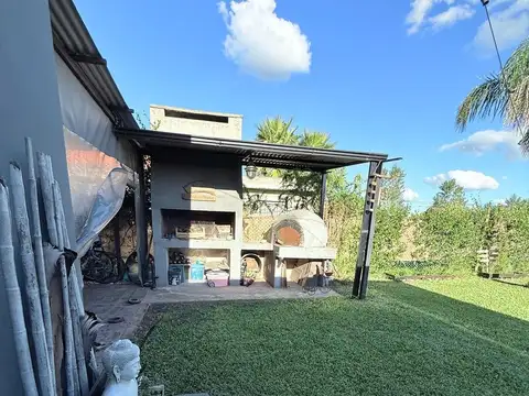 Casa 3 ambientes con 2 baños