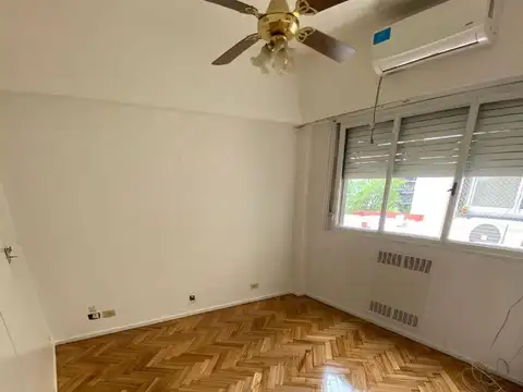 Departamento 4 ambientes semi piso a metros rivadavia