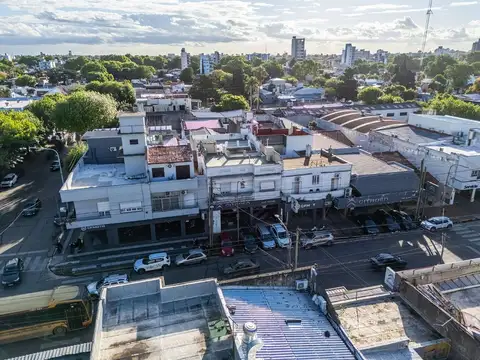 Local en Venta 71 años