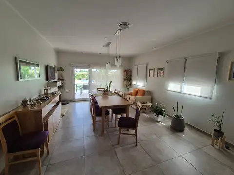 Casa 3 ambientes con 3 baños