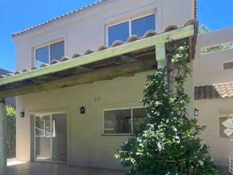 Casa en Venta en Saint Matthews, USD 390.000