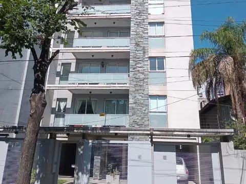 DEPARTAMENTO - Excelente ubicación