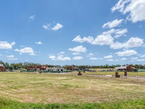 Terreno en Casonas del Haras