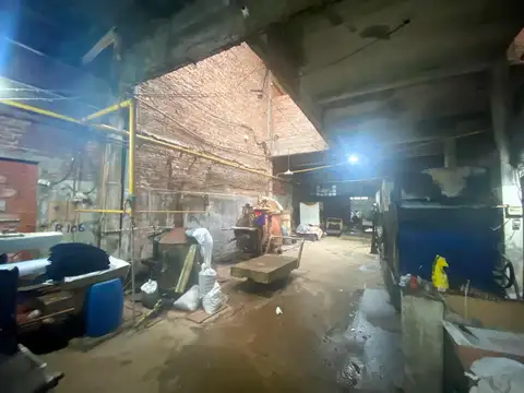 Galpon en Venta 8  mts Frente