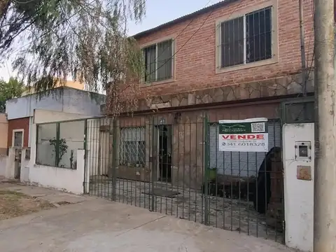 Casa apta dos familias Una en planta baja y otra en planta a