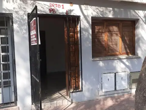 ALQUILO Hermoso Departamento de 1 Dor. con cochera y patio!