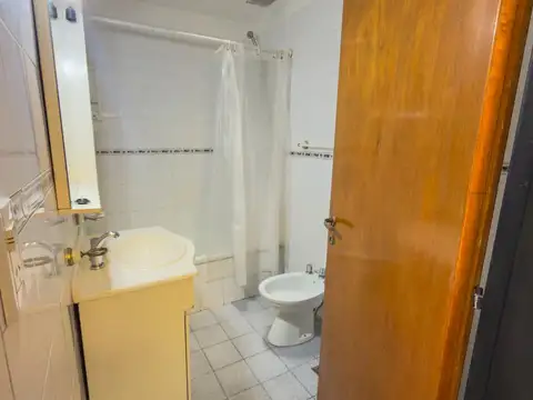 Depto Tipo Casa 2 ambientes con 1 baño