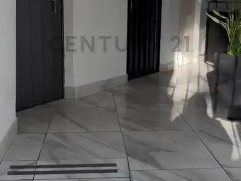 Oficina 3 ambientes con 1 baño