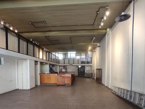 Local en Venta en Ciudad De Tigre, USD 480.000