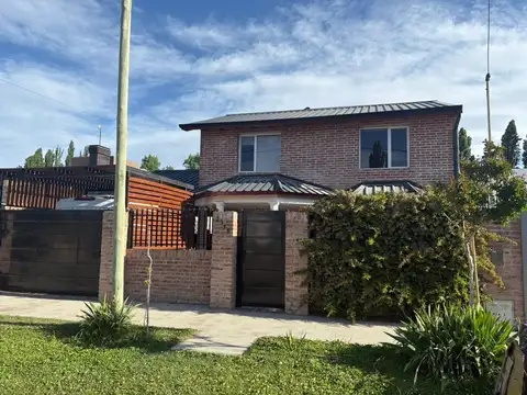 HERMOSA RESIDENCIA EN PLOTTIER, APTA CREDITO