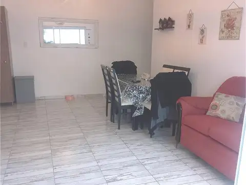 Depto Tipo Casa en Venta en Pompeya, USD 116.000