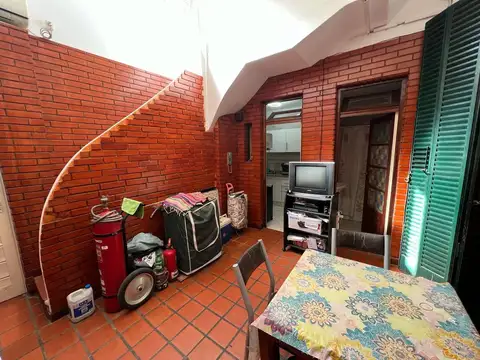 Depto Tipo Casa en Venta 46 años
