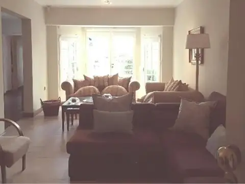 35 e/ 4 y 5, LA PLATA