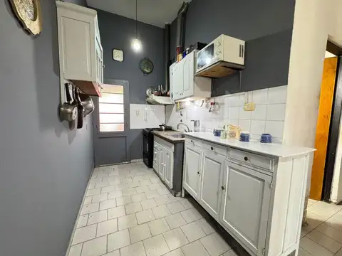 Casa 4 dorm  B° Res. los Robles Con Apto bancor