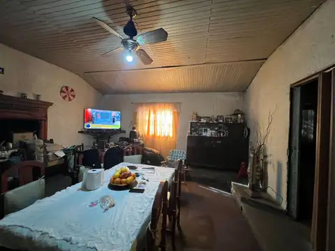 Casa 3 ambientes con 2 baños