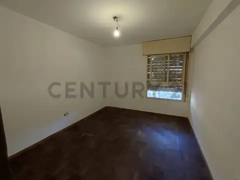 Departamento 5 ambientes con 1 baño