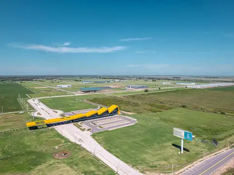 Galpon en Venta en Funes, USD 1