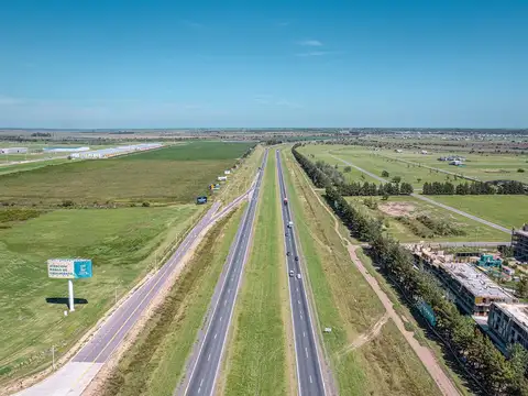 Galpones industriales en Ciudad Industria, Funes