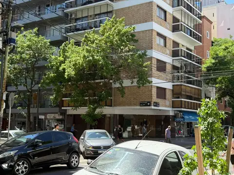 INMEJORABLE UBICACIÓN- A MTR DE LA ESTACIÓN DE SUBTE Y TREN- GRAN CONECTIVIDAD.COCHERA FIJA-CUBIERTA