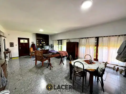 Casa 3 ambientes con 2 baños