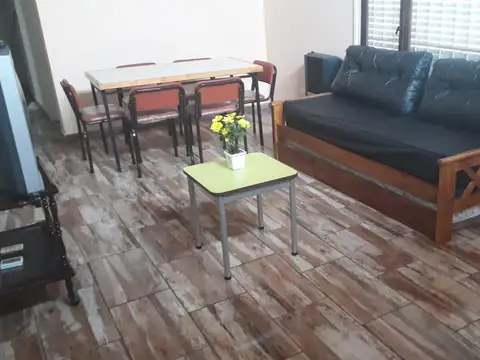 Depto Tipo Casa en Venta de 7 ambientes
