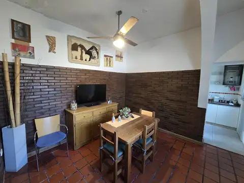 Depto Tipo Casa en Venta 40 años