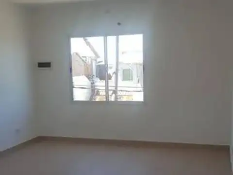 Depto Tipo Casa en Venta en Villa Ballester, USD 60.000