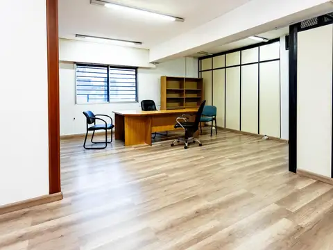 OFICINA - SEMIPISO - 4 AMB. LUZ *SUBTE.