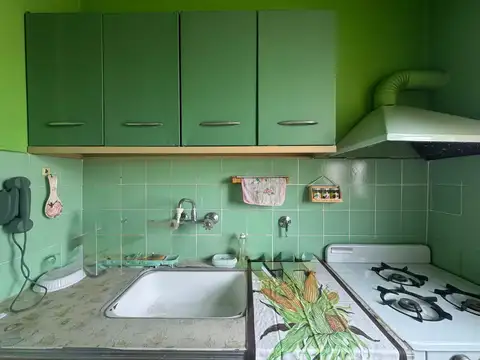 Departamento de dos ambientes en venta con terraza propia - Balvanera