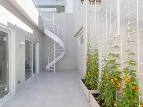 Depto Tipo Casa en Venta en Beccar-Vias/Rolon, USD 157.000