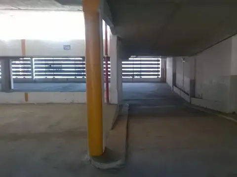 Cochera en venta - 15Mts2 - Quilmes