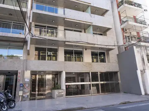 Buenos Aires  al 900