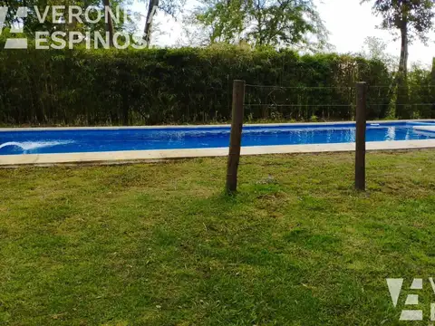 Casa 4 ambientes con 2 baños