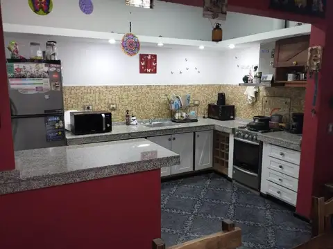 Casa en Venta con 5 cocheras