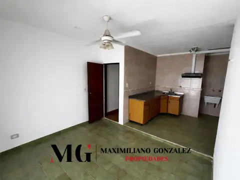 Casa en Alquiler en Temperley, $ 900.000