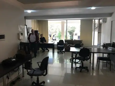 Oficina en Venta 15 años