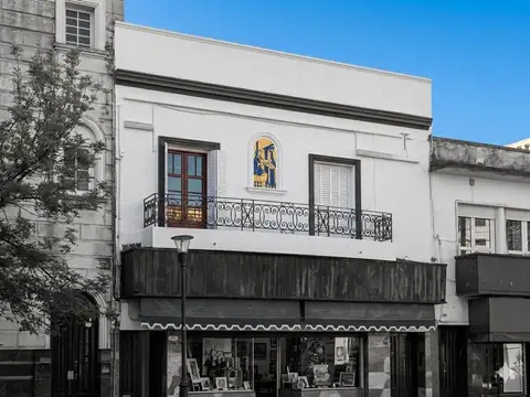 Impecable oficina ubicacion privilegiada frente a estacion