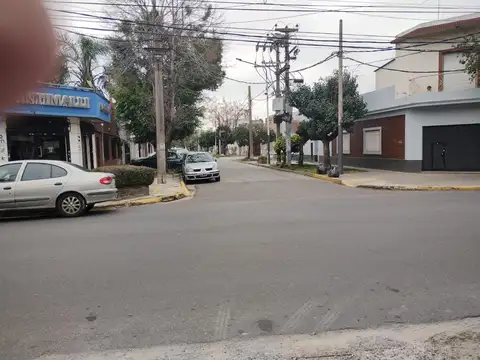 AVENIDA MITRE  al 3200
