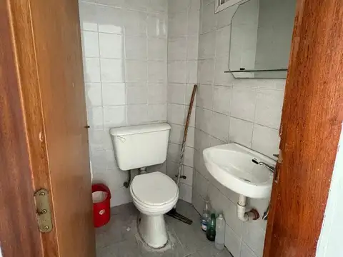 Local en alquiler con opcion a deposito!