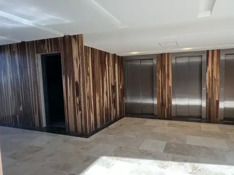 Oficina en Alquiler al Sur